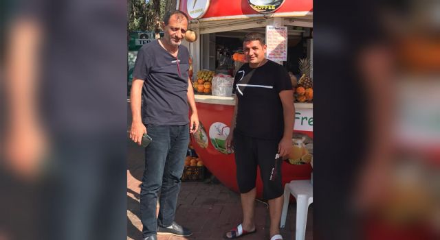 Meclis üyesi Kayhan Balta Konaklı mahallesinde esnaflarla bir araya geldi