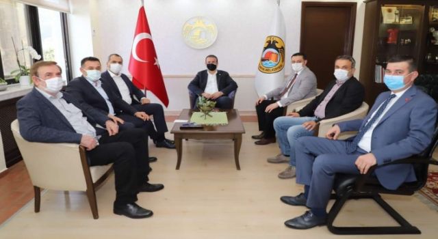 MHP Antalya milletvekili ve yöneticiler Başkan Adem Murat yücel ile biraraya geldiler