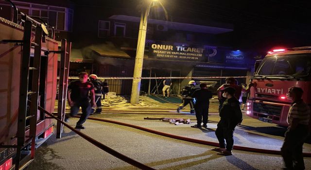 Oba mahallesi hırdavatçıda yangın çıktı