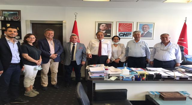 CHP ilçe başkanı Coşkun Karadağ ve yöneticiler genel merkezde temaslarda bulundular
