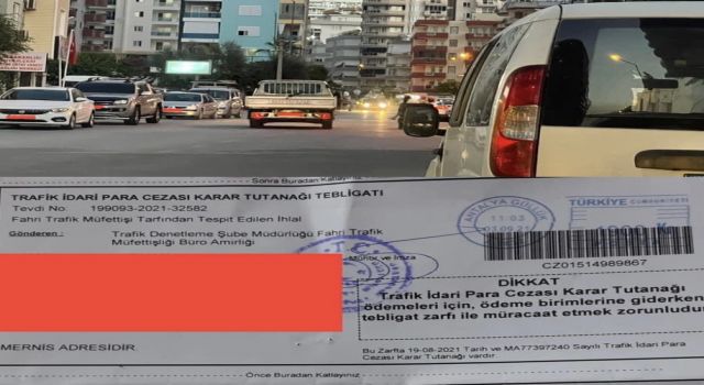 Kamil Çiçek Mahmutlar mahallesi Atatürk caddesinde yaşanan otopark sorununa isyan etti