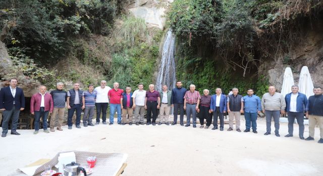 Başkan Toklu mahalle başkanları ile bir araya geldi