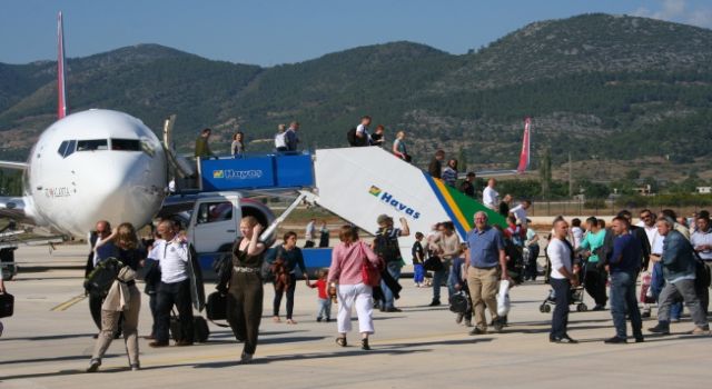 Gazipaşa havalimanında yolcu sayısında artış var