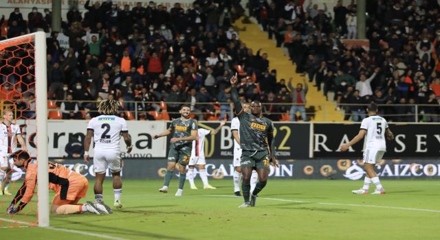 Alanyaspor Beşiktaş’ı 2 golle geçti