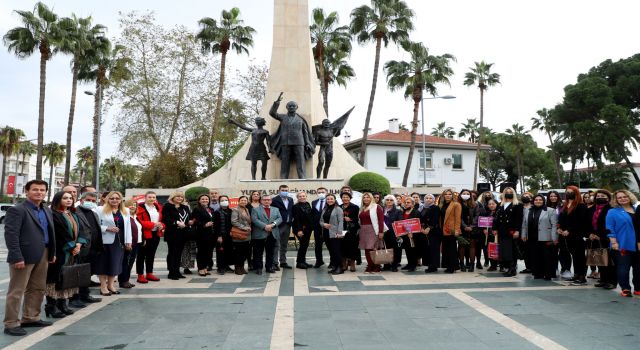 Türk kadınına seçme ve seçilme hakkı verilişinin 87.yılı kutlandı