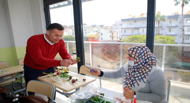 UNUTULMAYA YÜZ TUTMUŞ KÜLTÜREL MİRASLAR ALANYA BELEDİYESİ SANAT ATÖLYELERİNDE YAŞATILIYOR