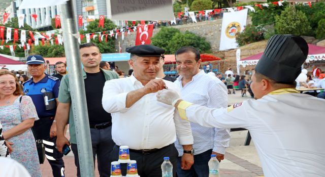 20. ALANYA ULUSLARARASI TURİZM VE SANAT FESTİVALİNDE STANTLARA YOĞUN İLGİ