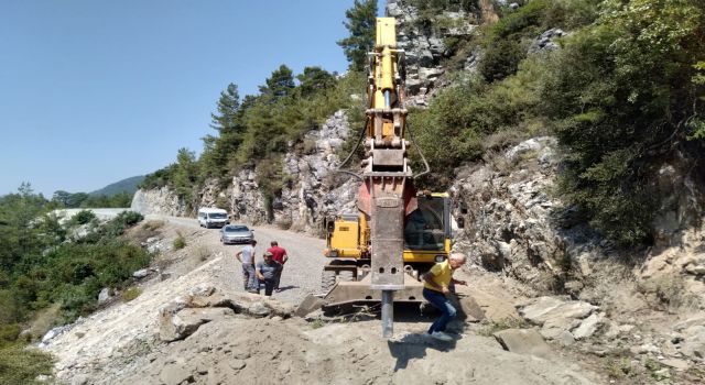 YAYLA YOLLARINDA ÇALIŞMALAR DEVAM EDİYOR