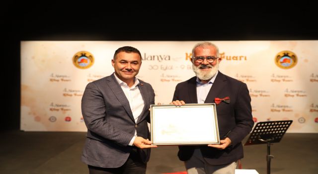 4. ALANYA KİTAP FUARI KAPILARINI AÇTI