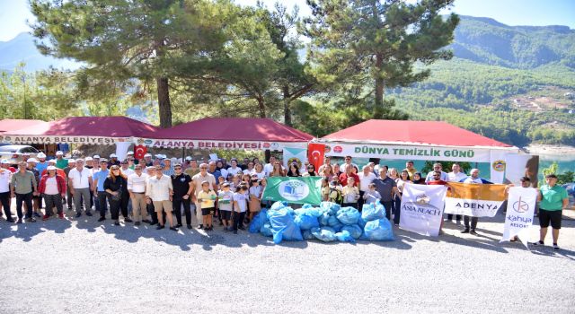 ALANYA BELEDİYESİ’NDEN DÜNYA TEMİZLİK GÜNÜ’NDE ANLAMLI ETKİNLİK