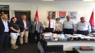 CHP ilçe başkanı Coşkun Karadağ ve yöneticiler genel merkezde temaslarda bulundular
