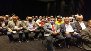 Cumhuriyet Halk partililer Antalya’da toplantıya katıldı