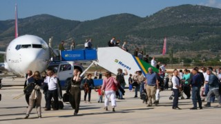 Gazipaşa havalimanında yolcu sayısında artış var