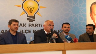 BAKAN ERSOY’DAN AK PARTİ ALANYA’YA ZİYARET