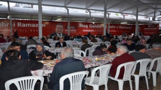 BÜYÜKŞEHİR VATANDAŞIN İFTAR SOFRASINA DESTEK OLUYOR